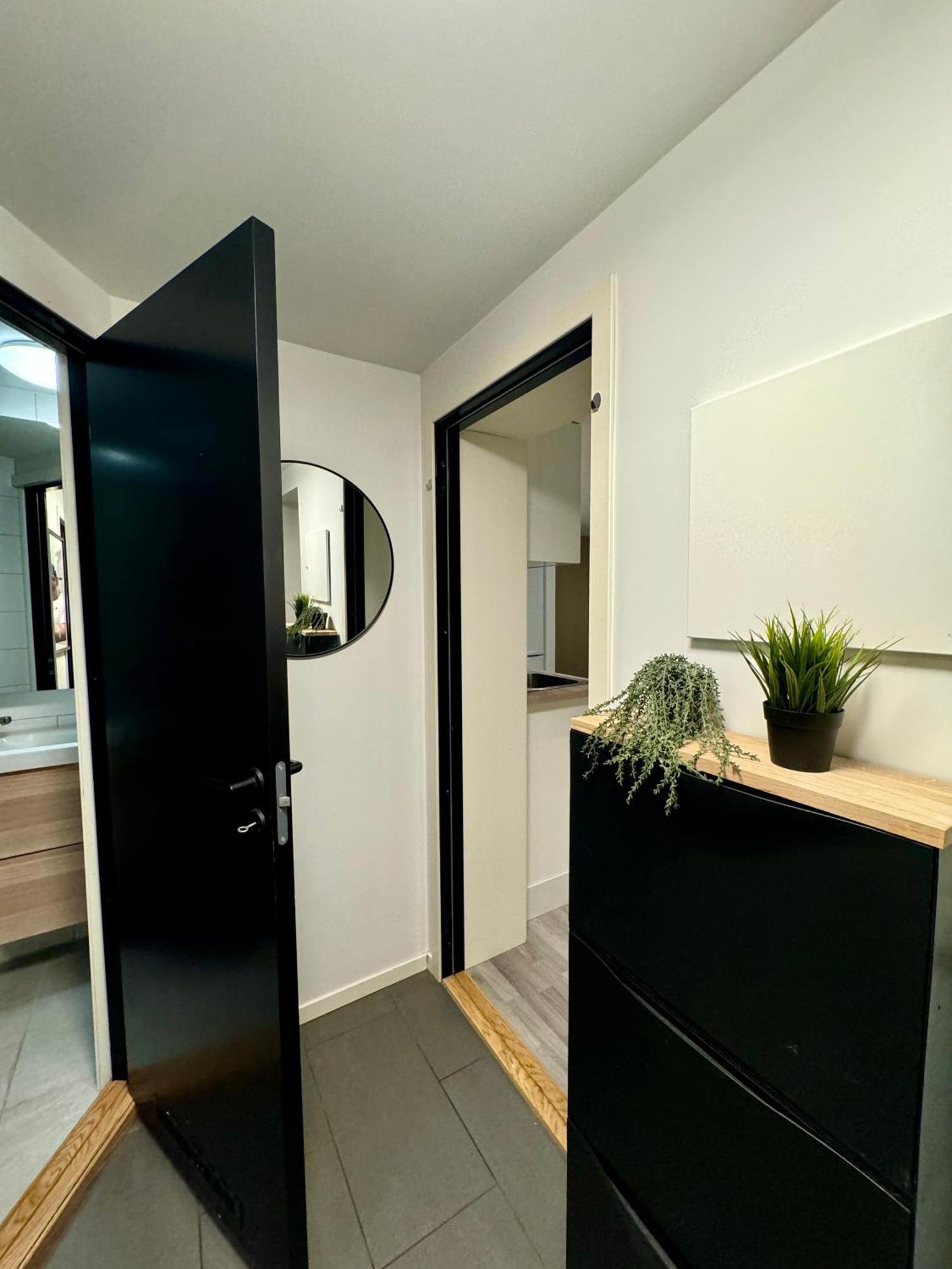 Aurora Polaris Apartment - 750M From Citycenter - Free Parking トロムソ エクステリア 写真
