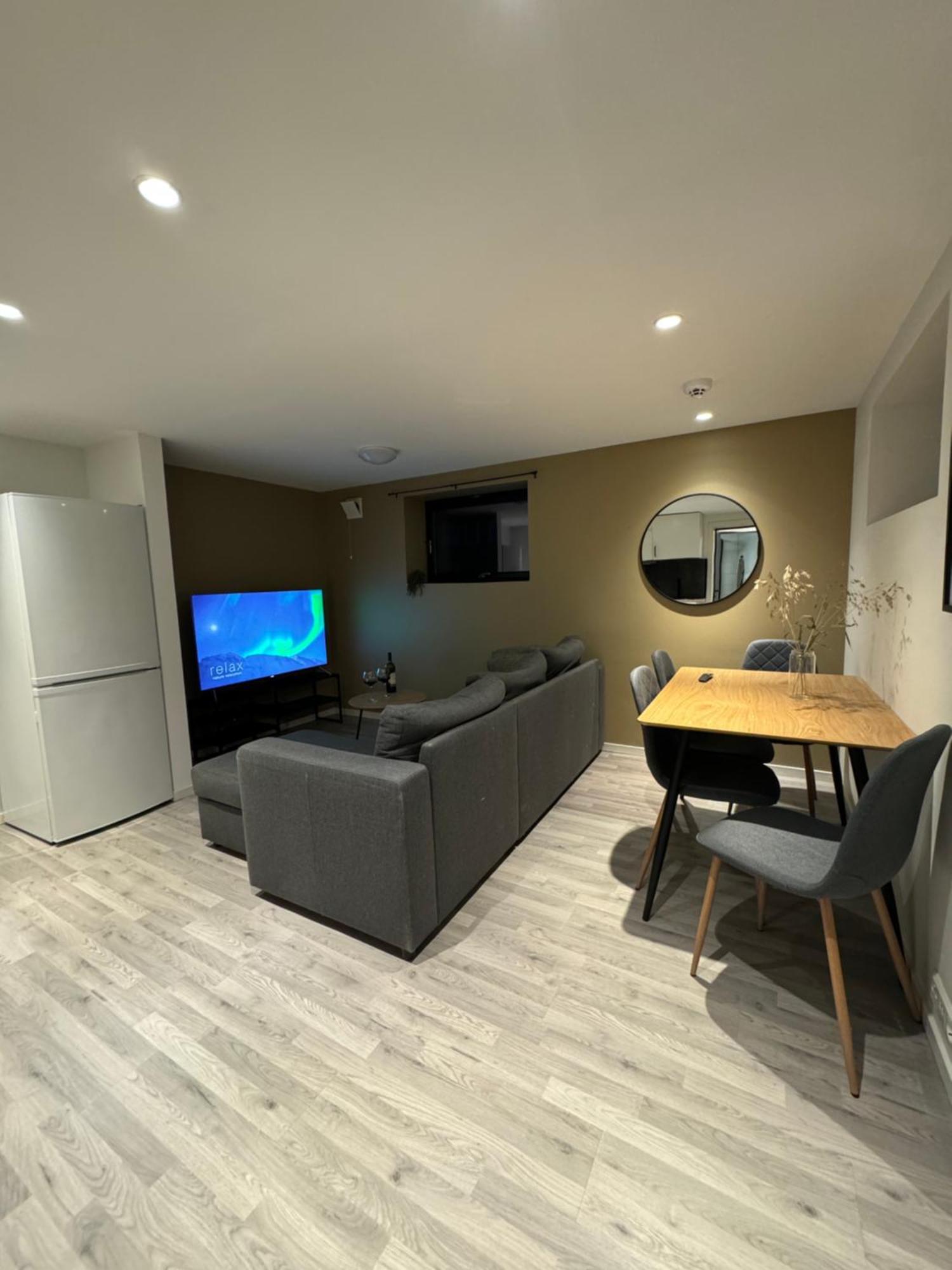 Aurora Polaris Apartment - 750M From Citycenter - Free Parking トロムソ エクステリア 写真